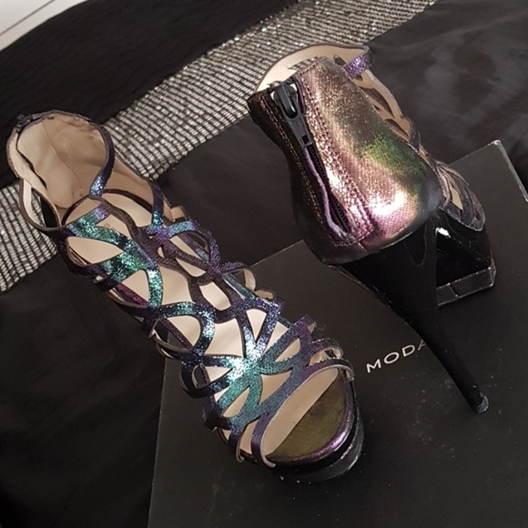 Pelle Moda Iridescent Platform Sandals Size 8.5 - Picture 6 of 7
